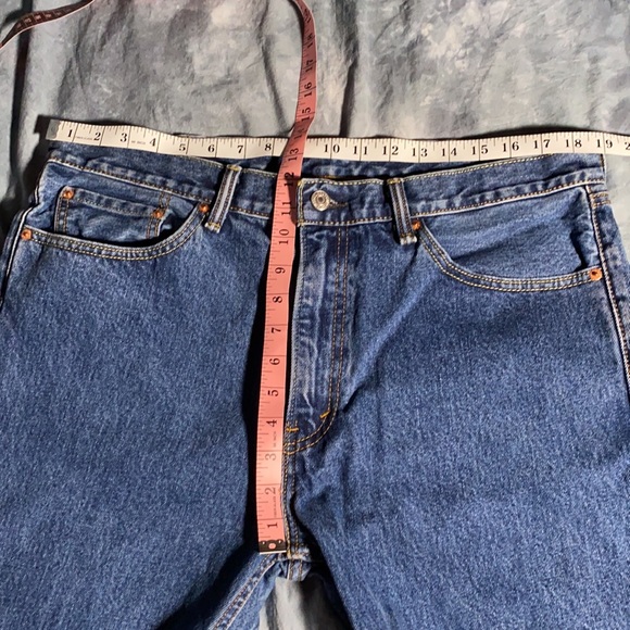 Levi’s Jeans Mens approximate size 38 🥳 Host Pick 🥳 - Picture 4 of 16